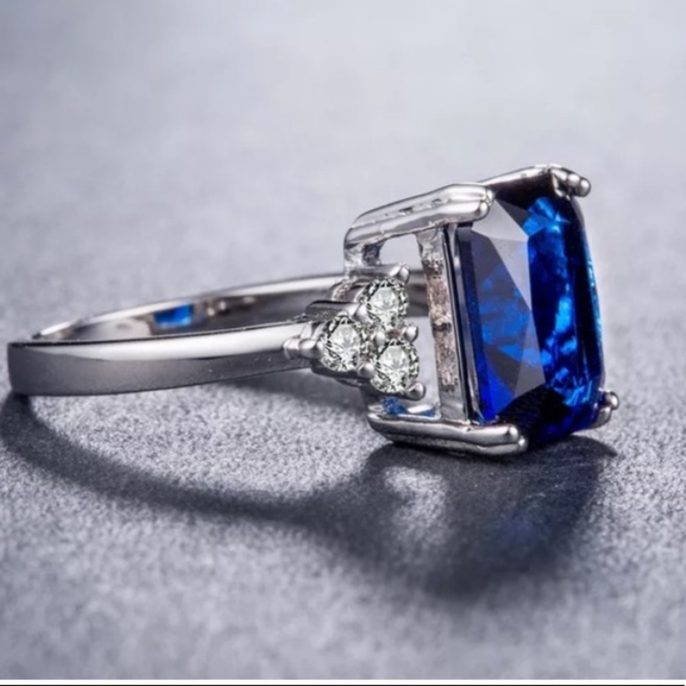 Blue Sapphire & Princess Cut Sterling Silver Ring - Picture 2 of 5